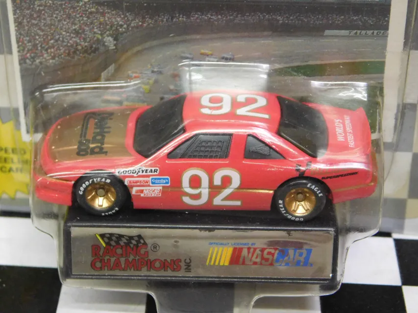 /img/49440-diecast-practice.webp