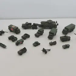 /img/49441-war-master-diecast-vehicle-storage.webp