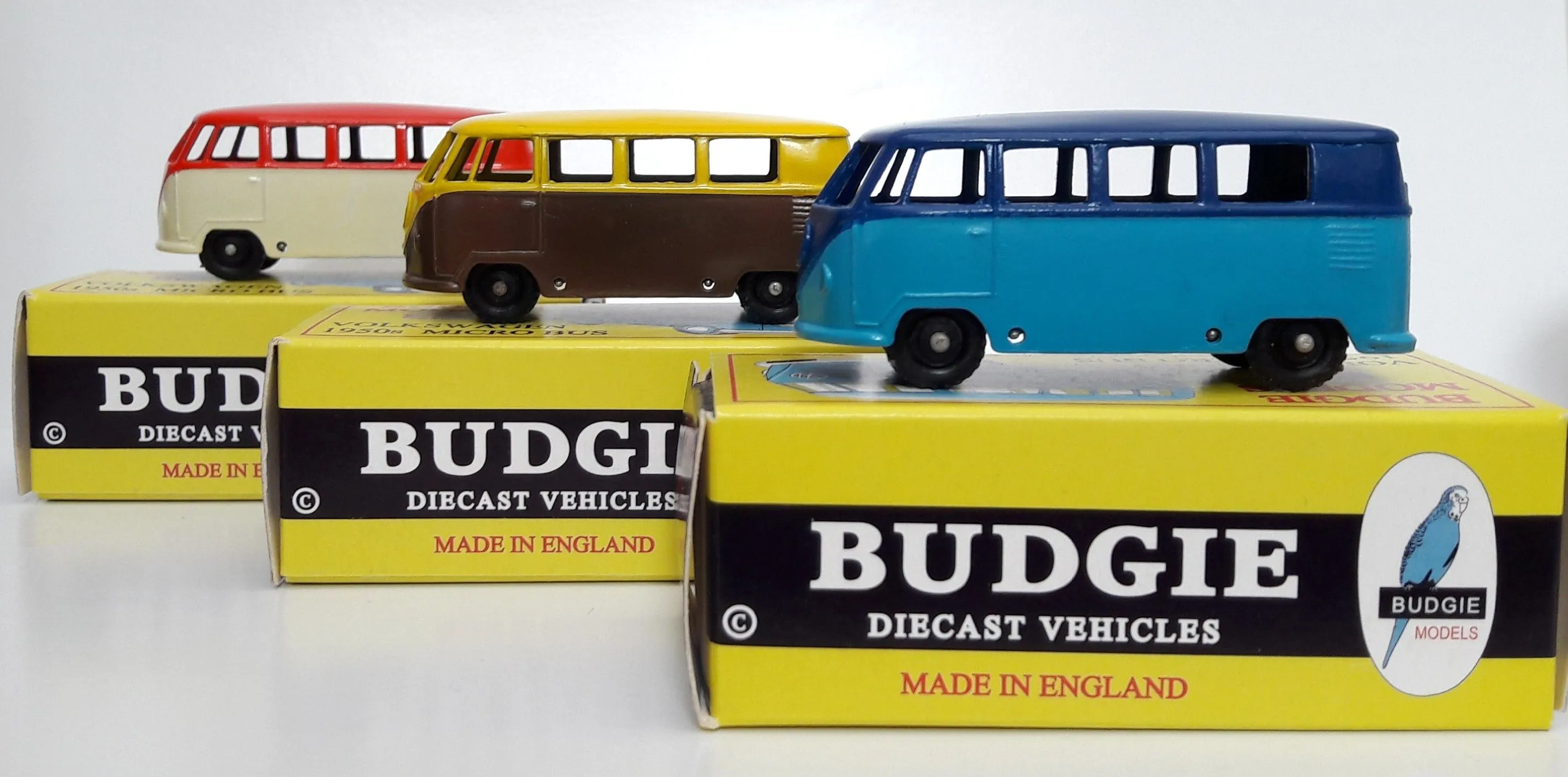 49445 budgie toys collecting