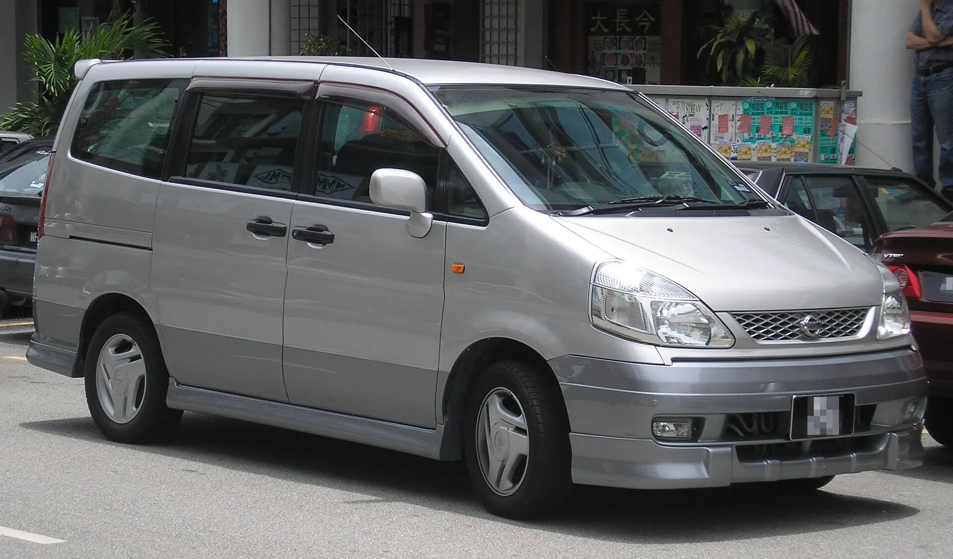 49451 diecast nissan serena c24 model 1