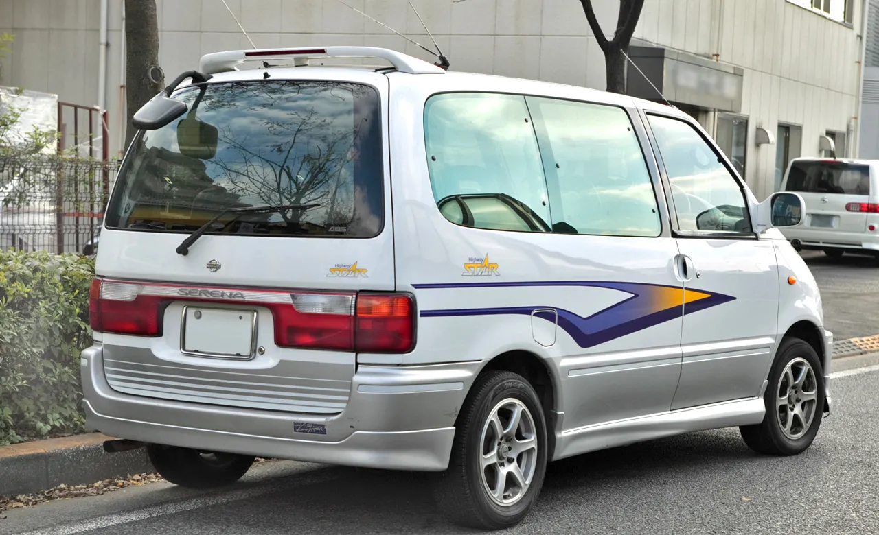 49451 diecast nissan serena c24 model 2