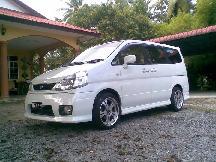 49451 diecast nissan serena c24 model 4