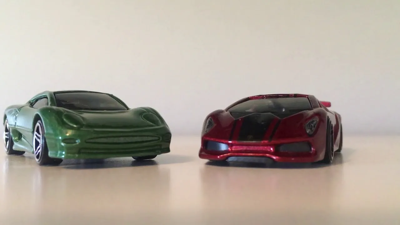 49453 xj220 diecast display