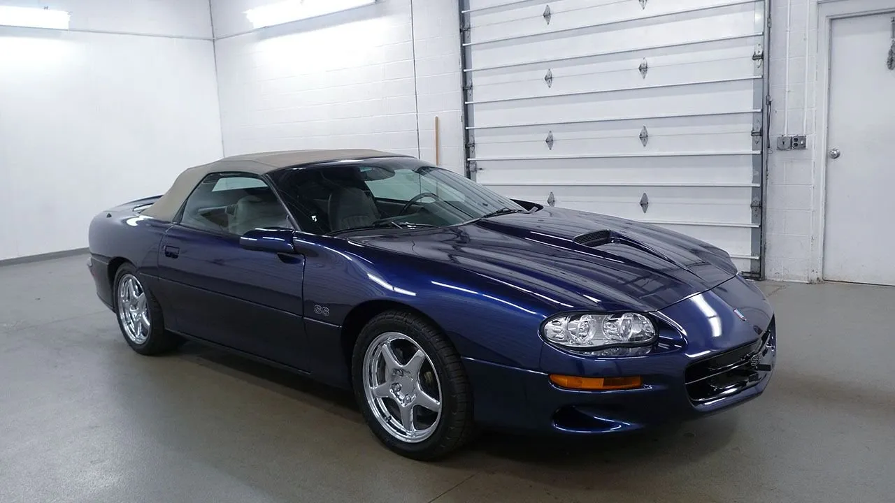 /img/49462-caring-for-diecast-cars.webp