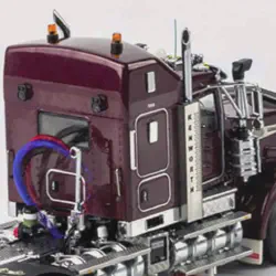 /img/49507-diecast-model-trucks-display.webp