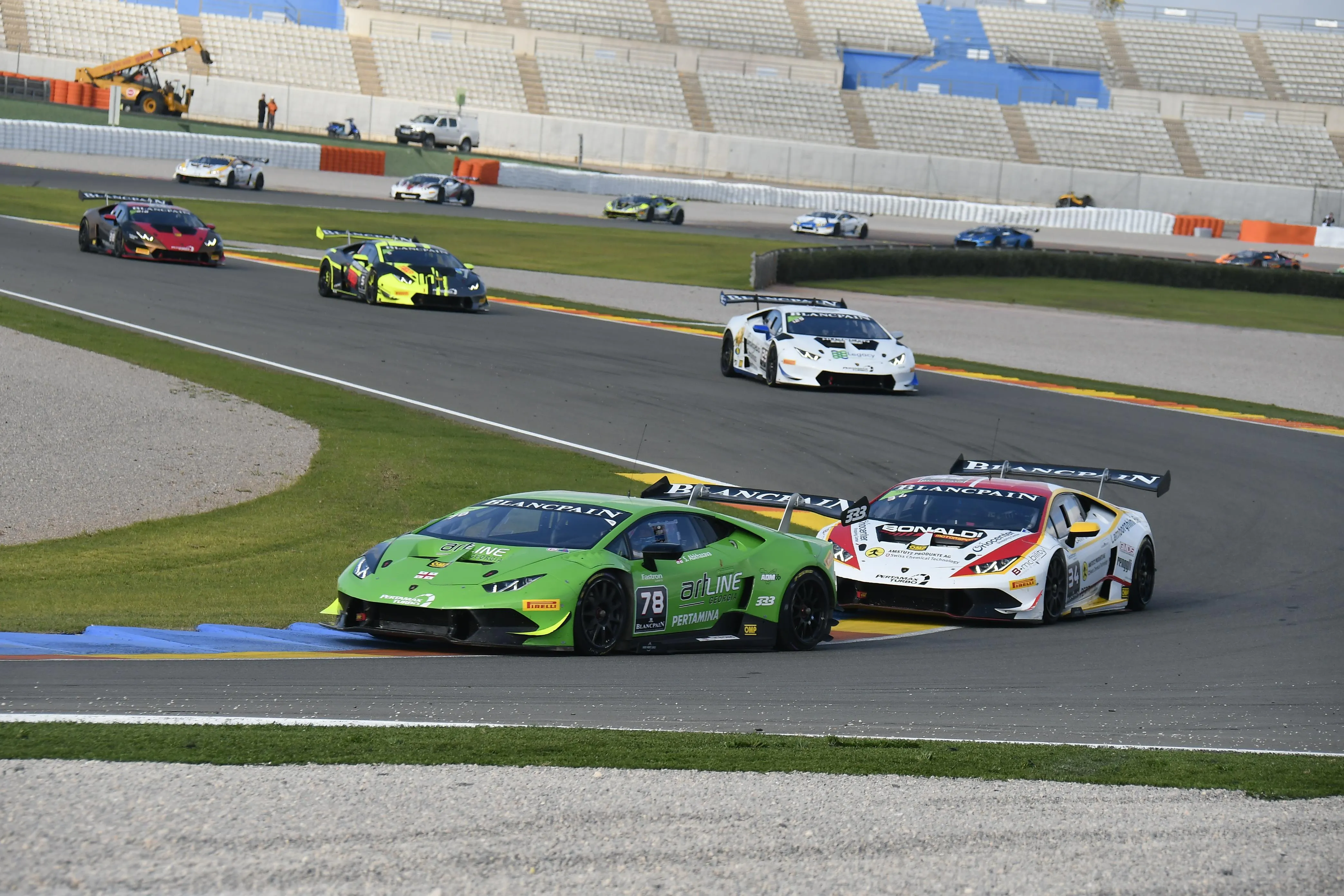 /img/49532-diecast-lamborghini-super-trofeo-display.webp