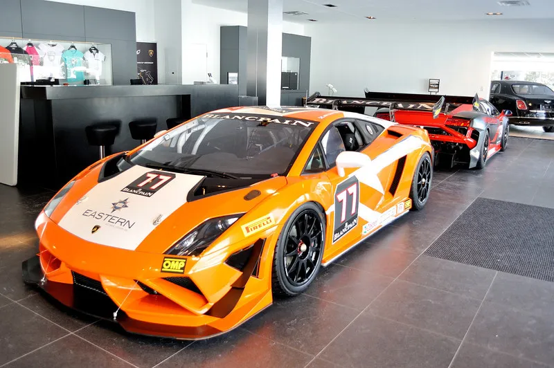 49532 diecast lamborghini super trofeo materials