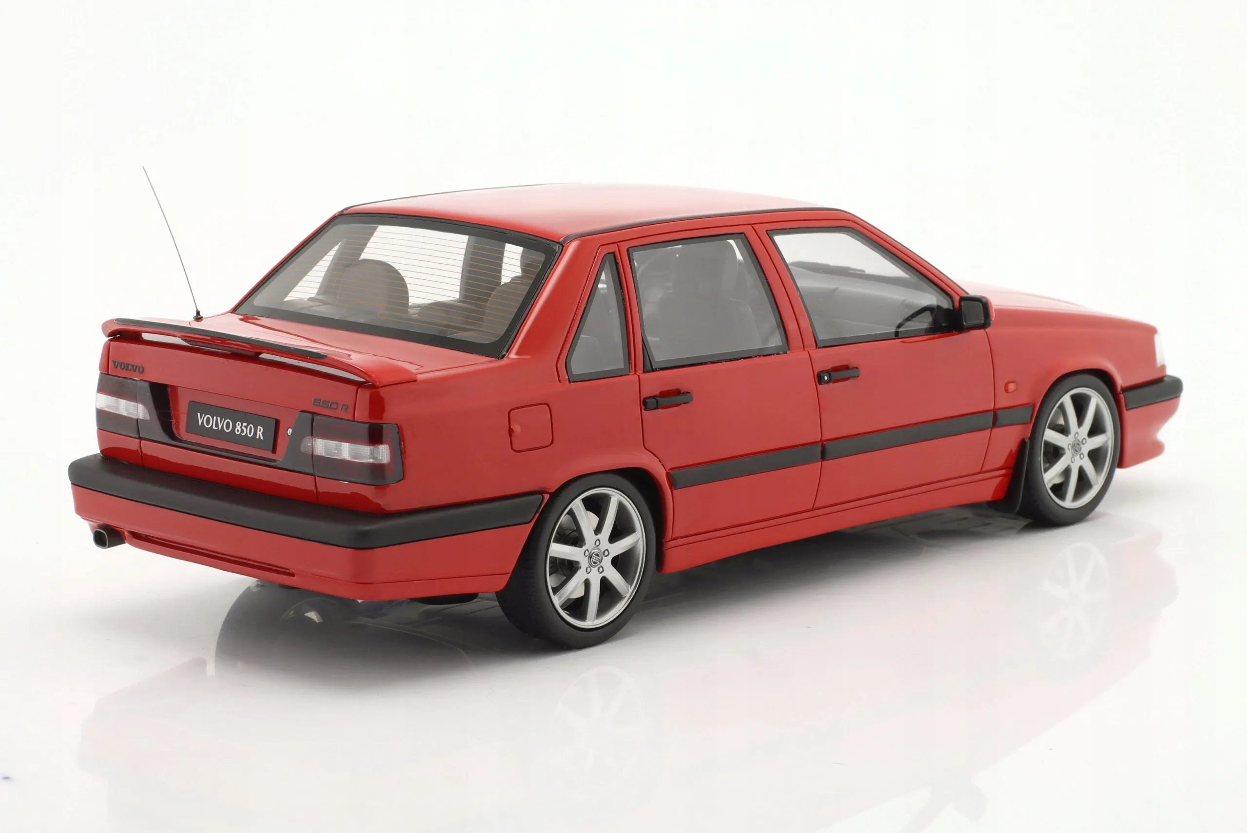 49539 volvo 850 diecast car main