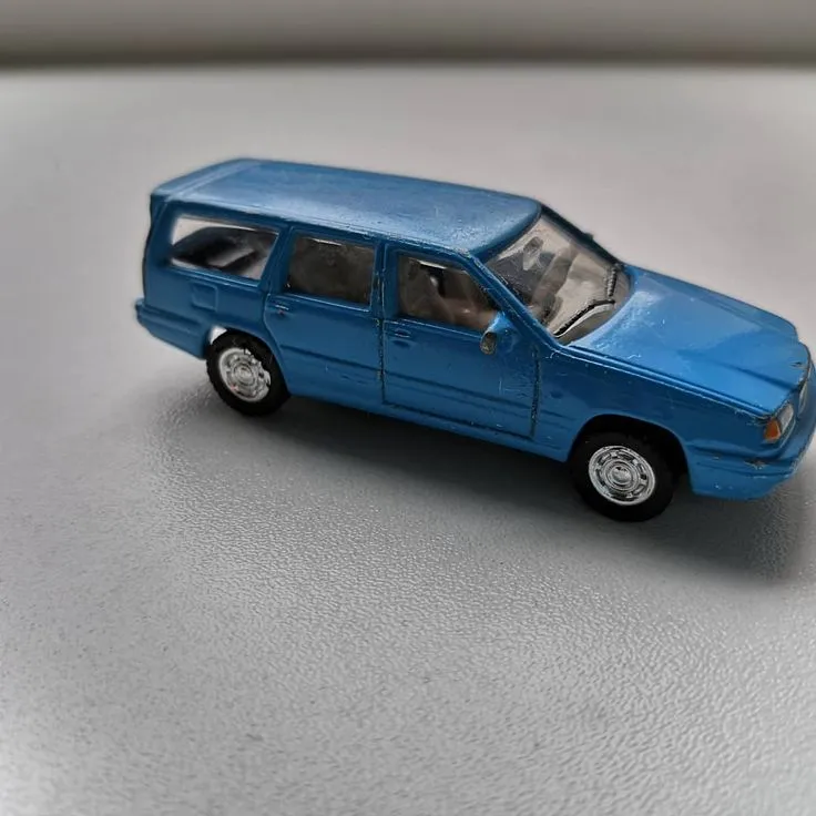 49539 volvo 850 diecast details