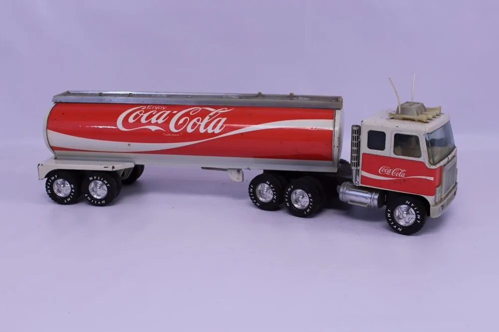 49543 old diecast model truck 5