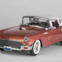 /img/49555-diecast-car-models-audience.webp