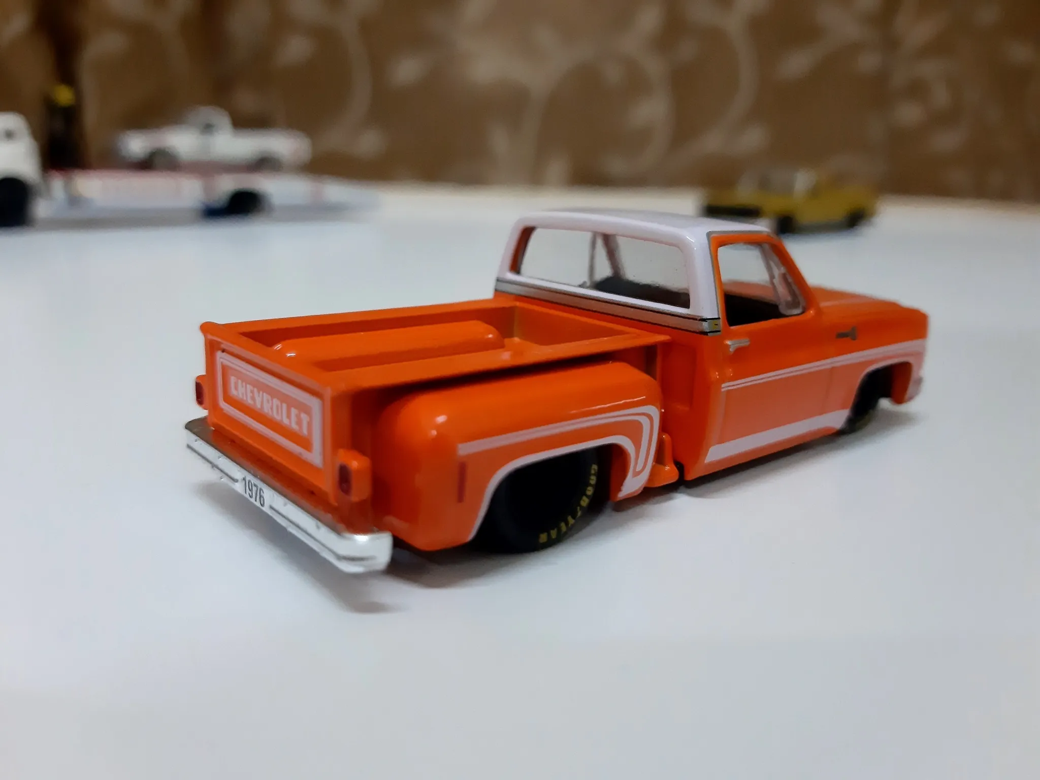 49565 diecast figure display case