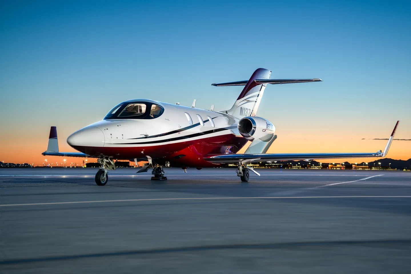 49568 dassault falcon 8x model