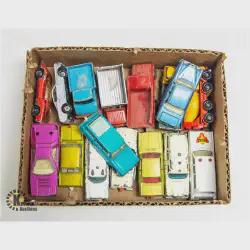 /img/49571-cleaning-vintage-matchbox-cars.webp