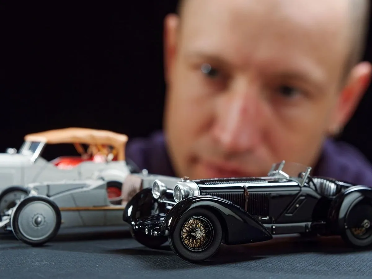 49584 diecast car detail