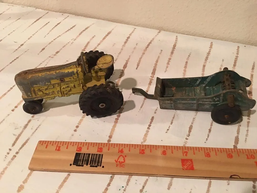 49594 diecast tractor features
