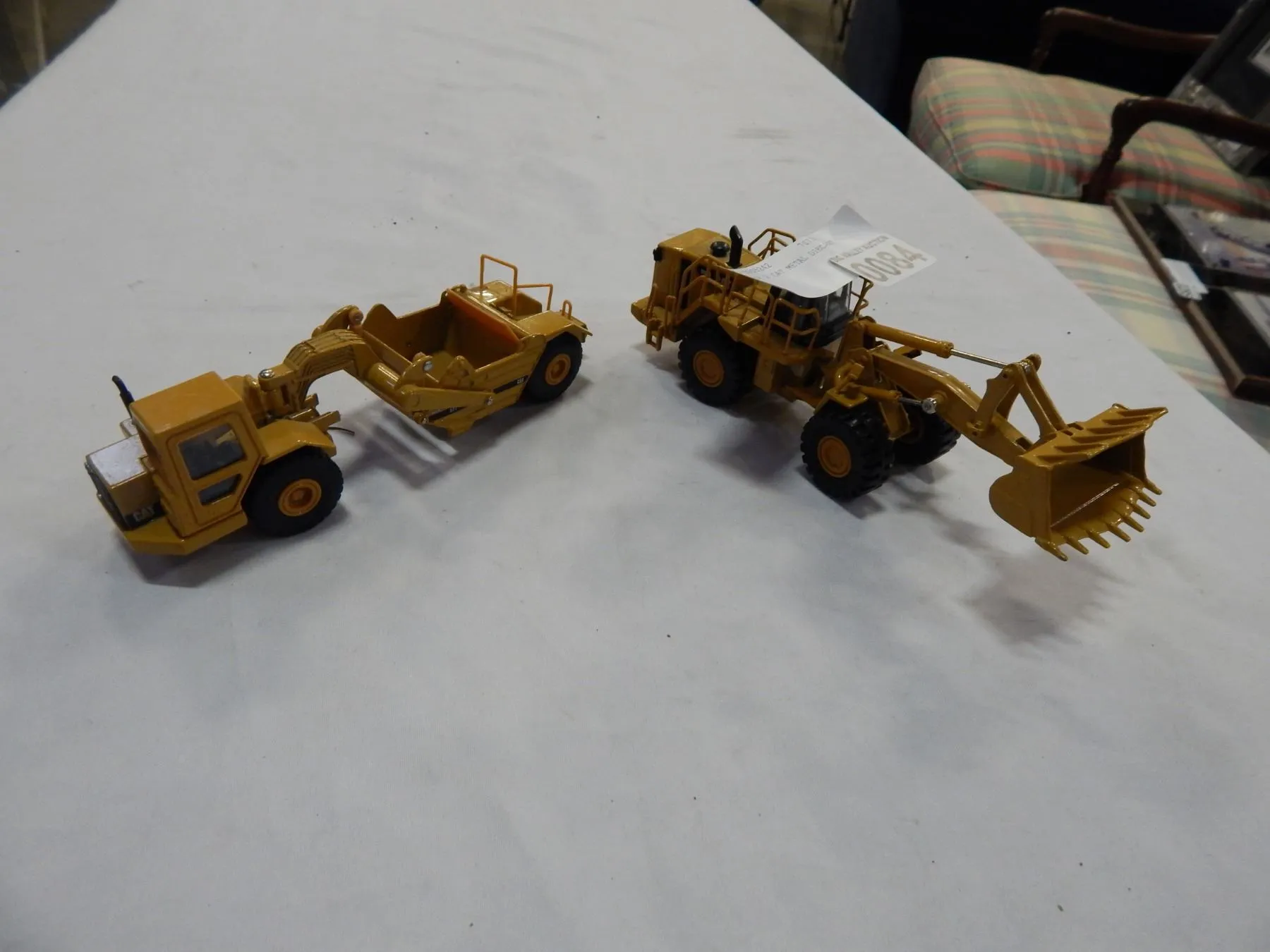49617 cat diecast display case