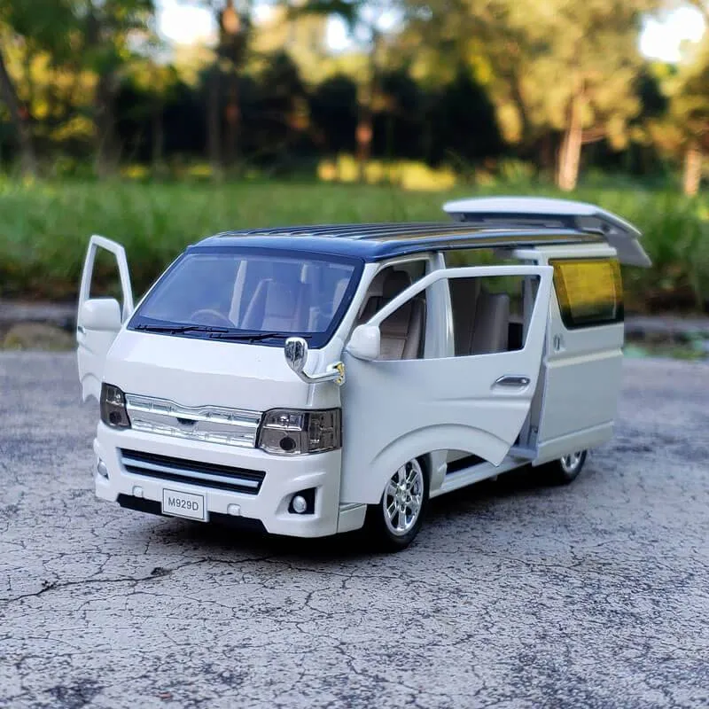 /img/49624-toyota-van-diecast-collection.webp