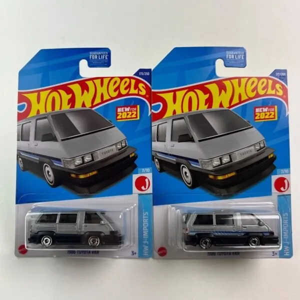 49624 toyota van diecast model1