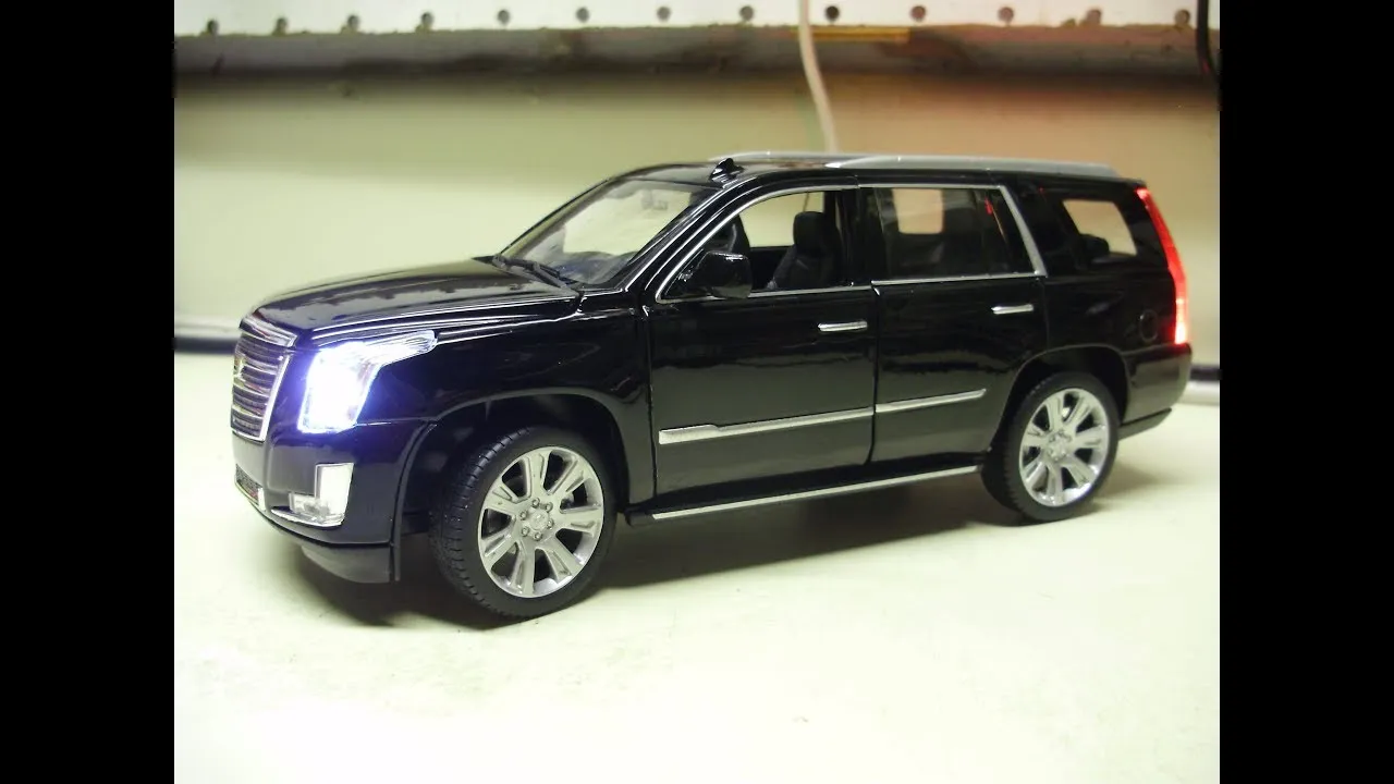 49627 diecast escalade model 2