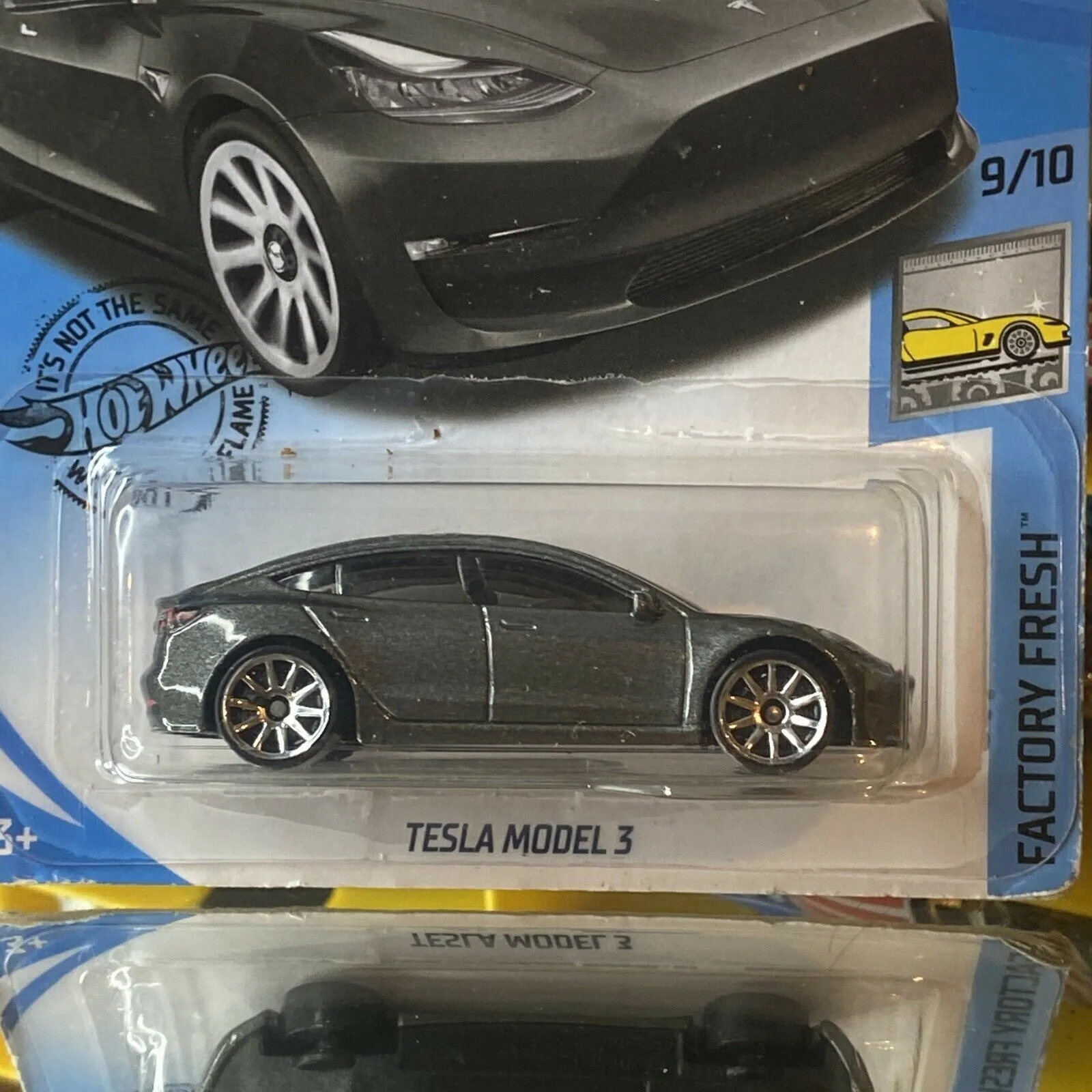 49629 hot wheels tesla details