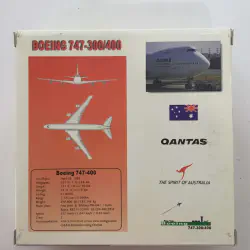 /img/49638-de-havilland-comet-qantas-diecast.webp