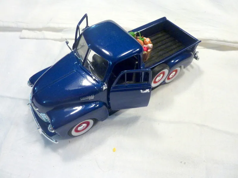 49661 diecast blue truck construction