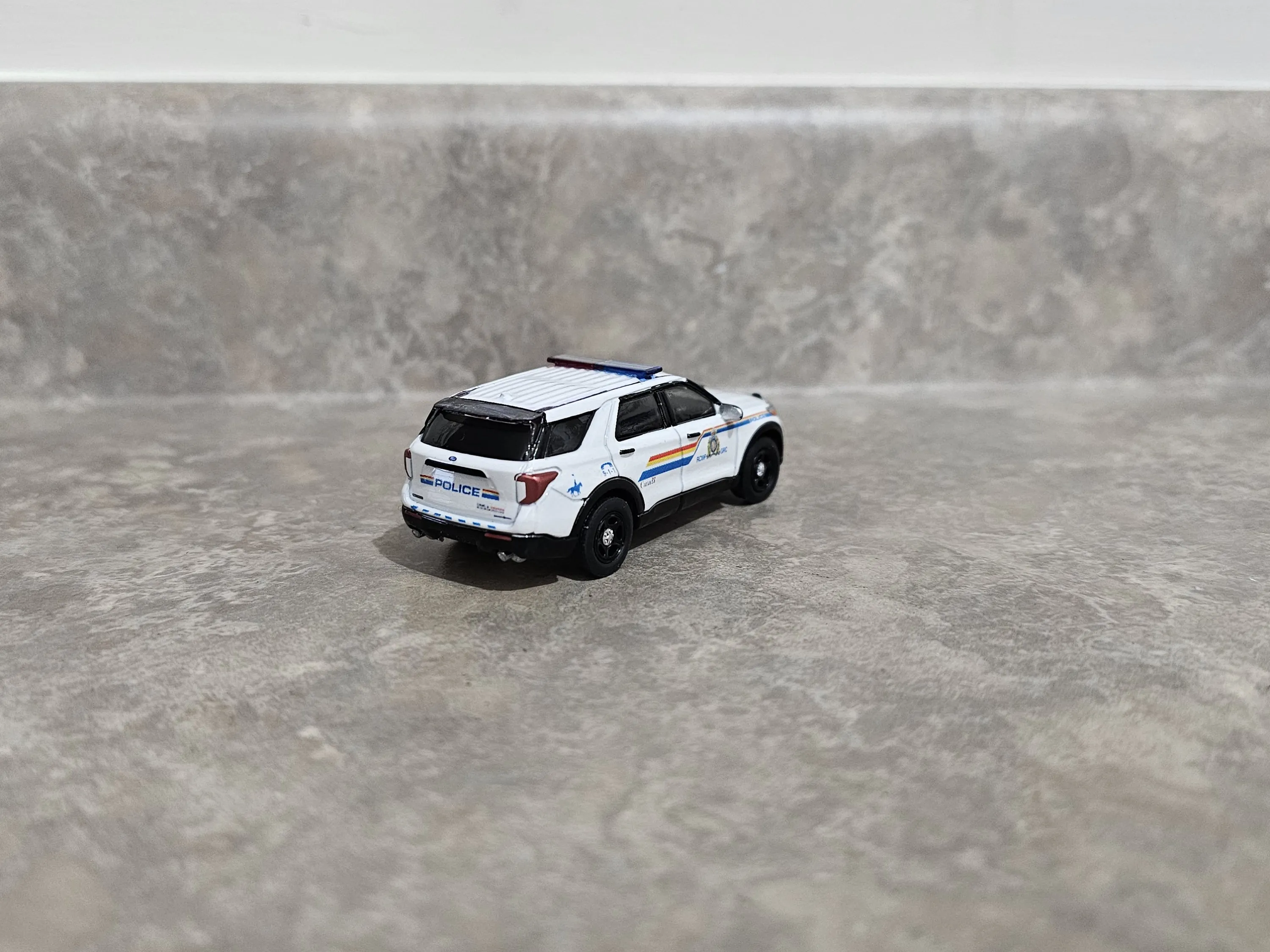 49662 rcmp diecast car cleaning