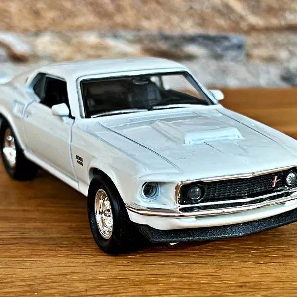 49663 mustang diecast scale comparison