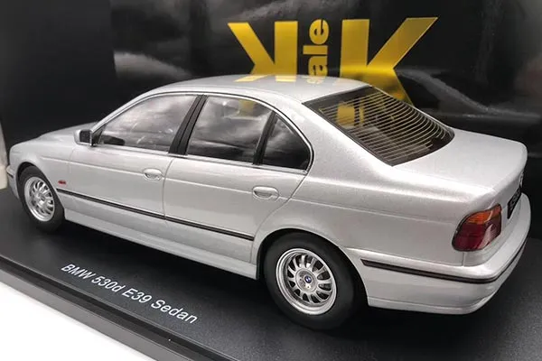 49676 bmw 530i diecast brands