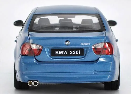 49676 bmw 530i diecast model detail