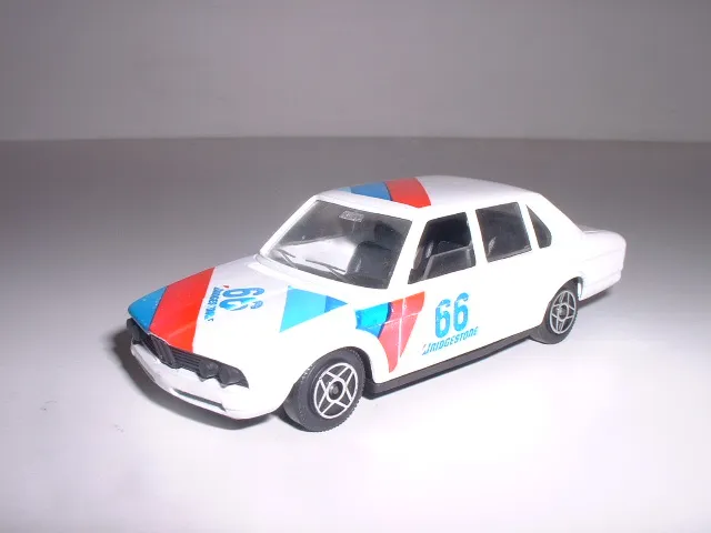 49676 diecast metal vs plastic
