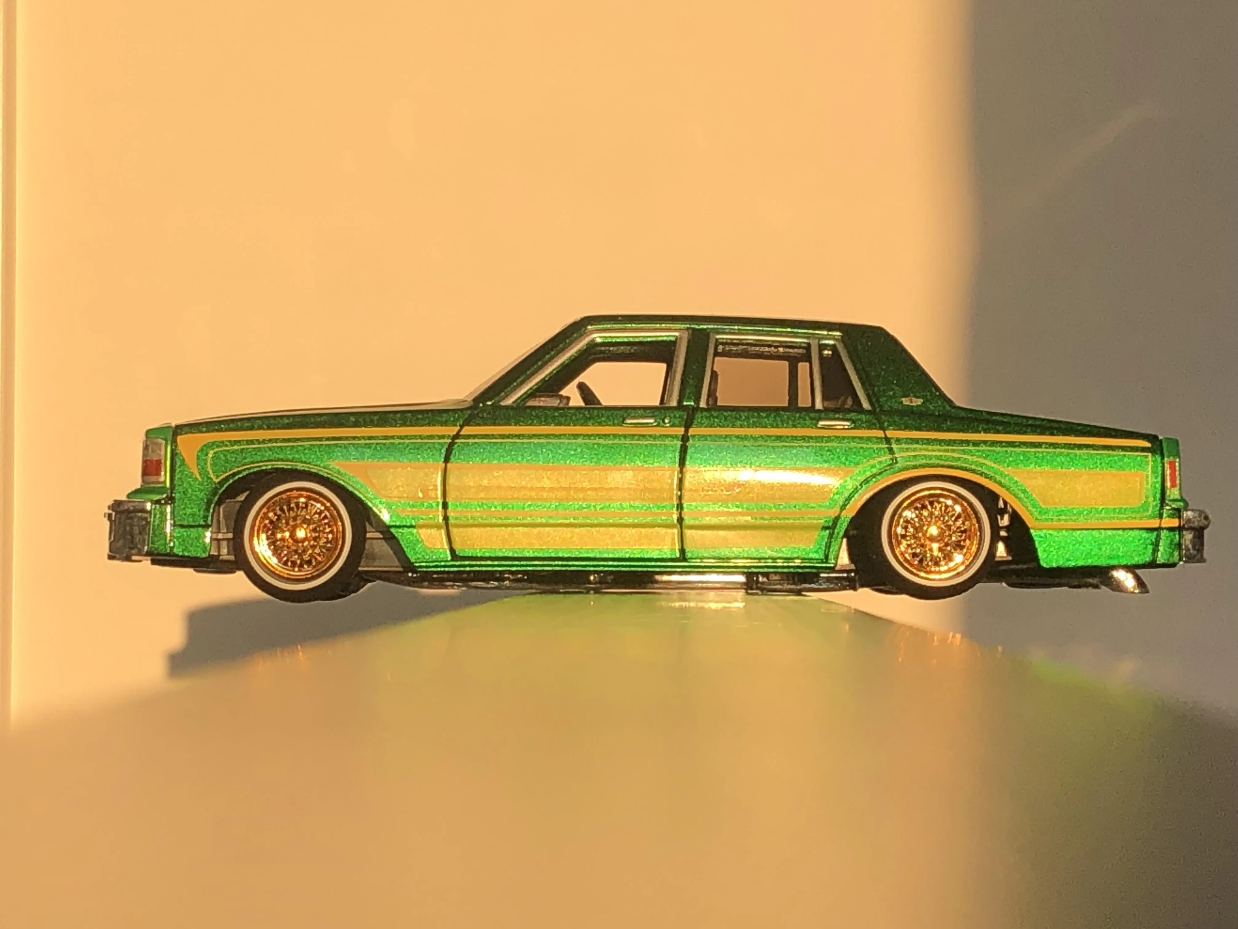 /img/49678-diecast-wagon-r-choosing-models.webp