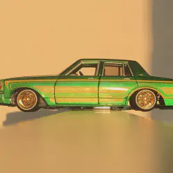 /img/49678-diecast-wagon-r-choosing-models.webp