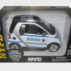 /img/49679-diecast-smart-car-toy-kid-playing.webp