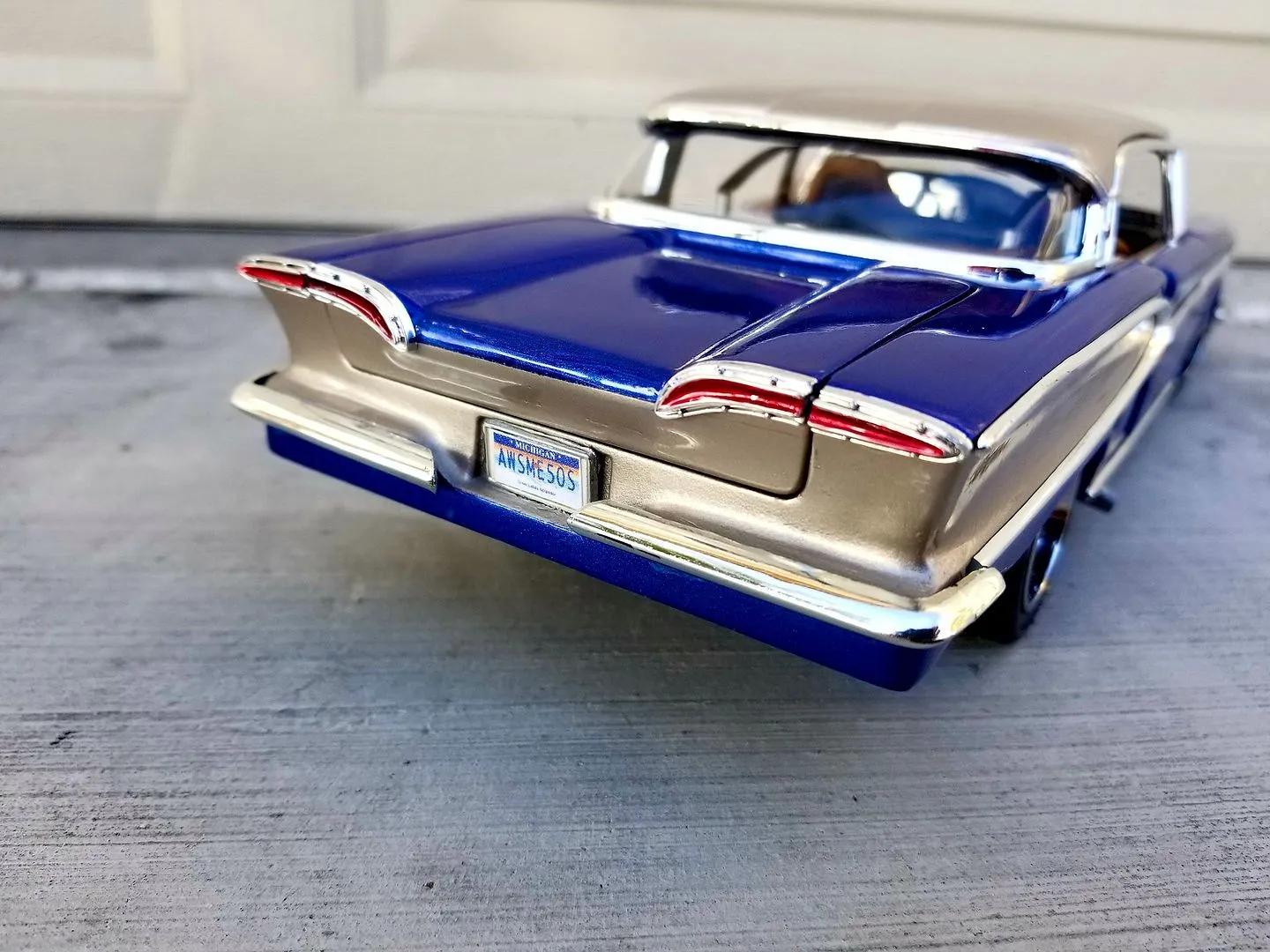 /img/49710-diecast-car-damage-protection.webp