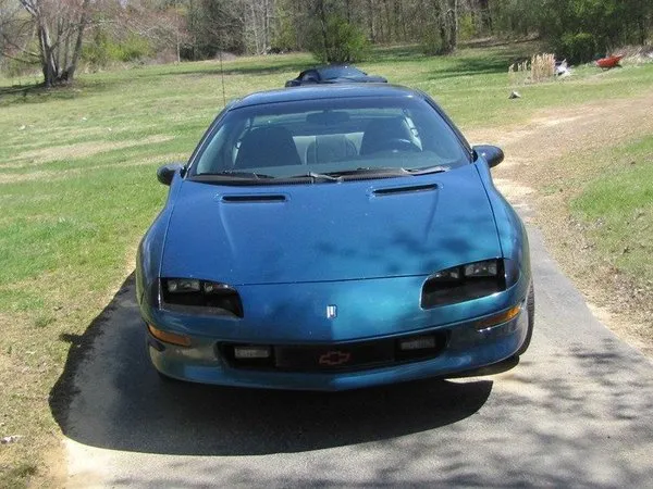 /img/49716-diecast-z28-model-car.webp