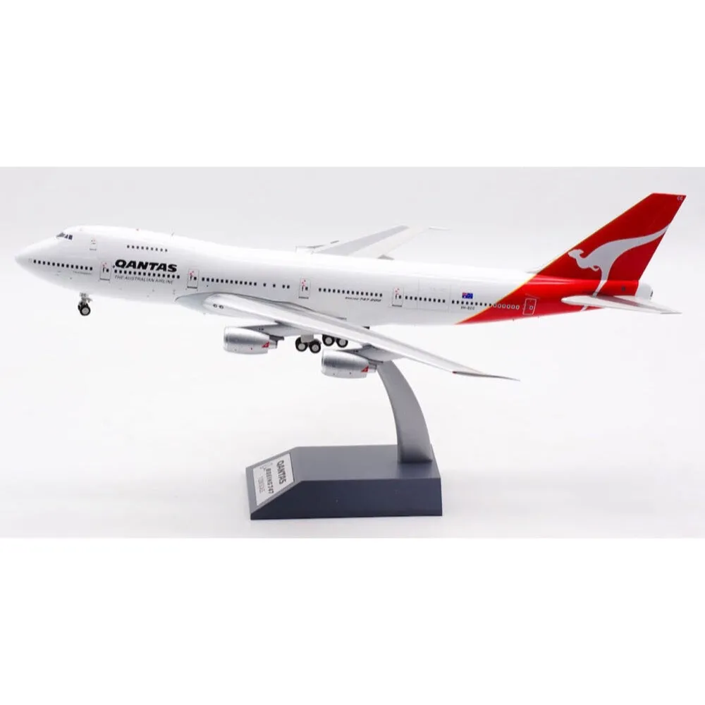 /img/49728-diecast-australia-display-cabinet.webp