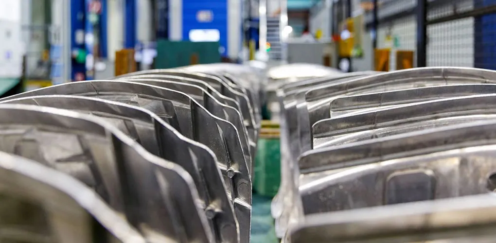 /img/49731-aluminum-diecast-company-team.webp