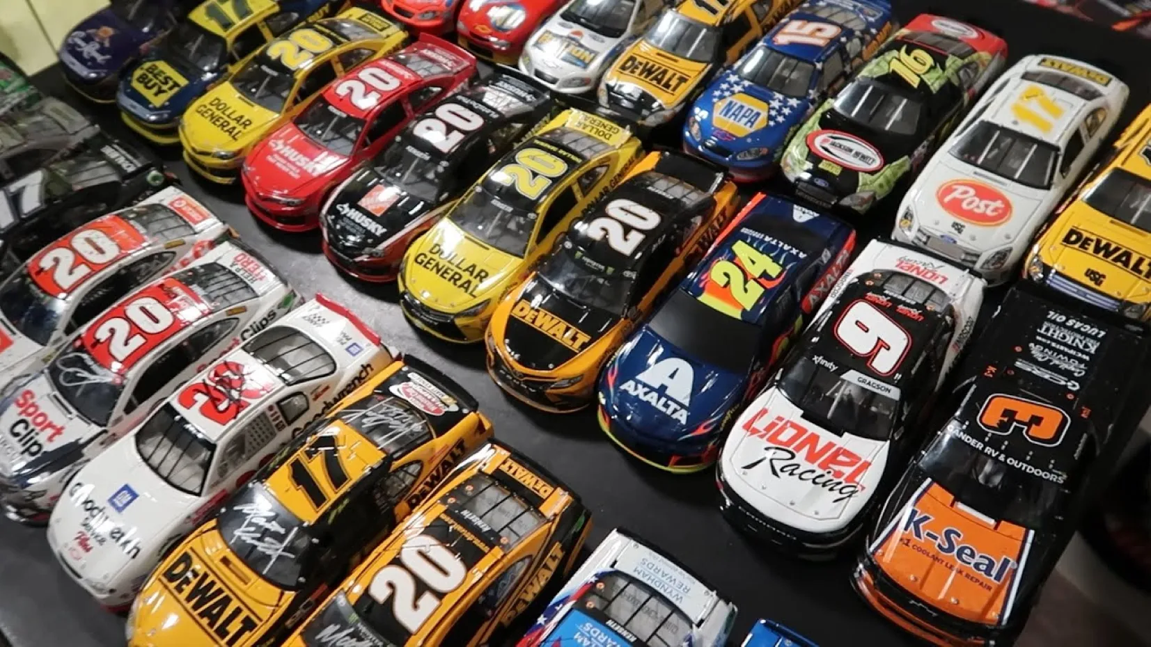 /img/49739-nascar-diecast-car-shopping-online.webp
